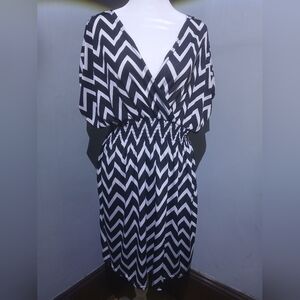 Second Skin Overalls Black & White Chevron Mini Dress – Stretch Fit